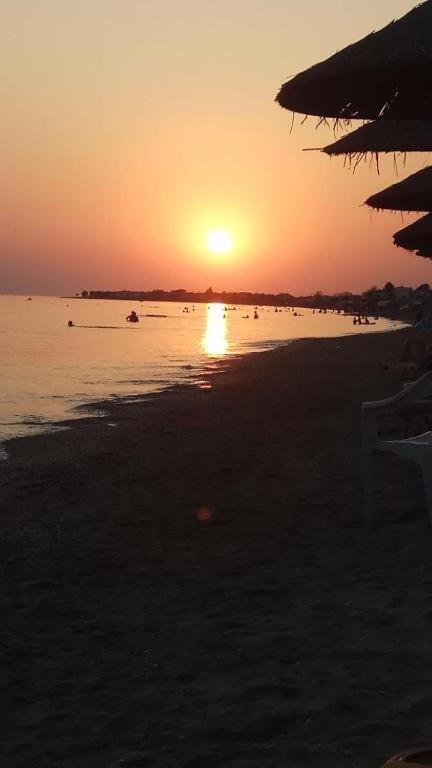 See To Sea Apartments Paralia Dionysiou Esterno foto