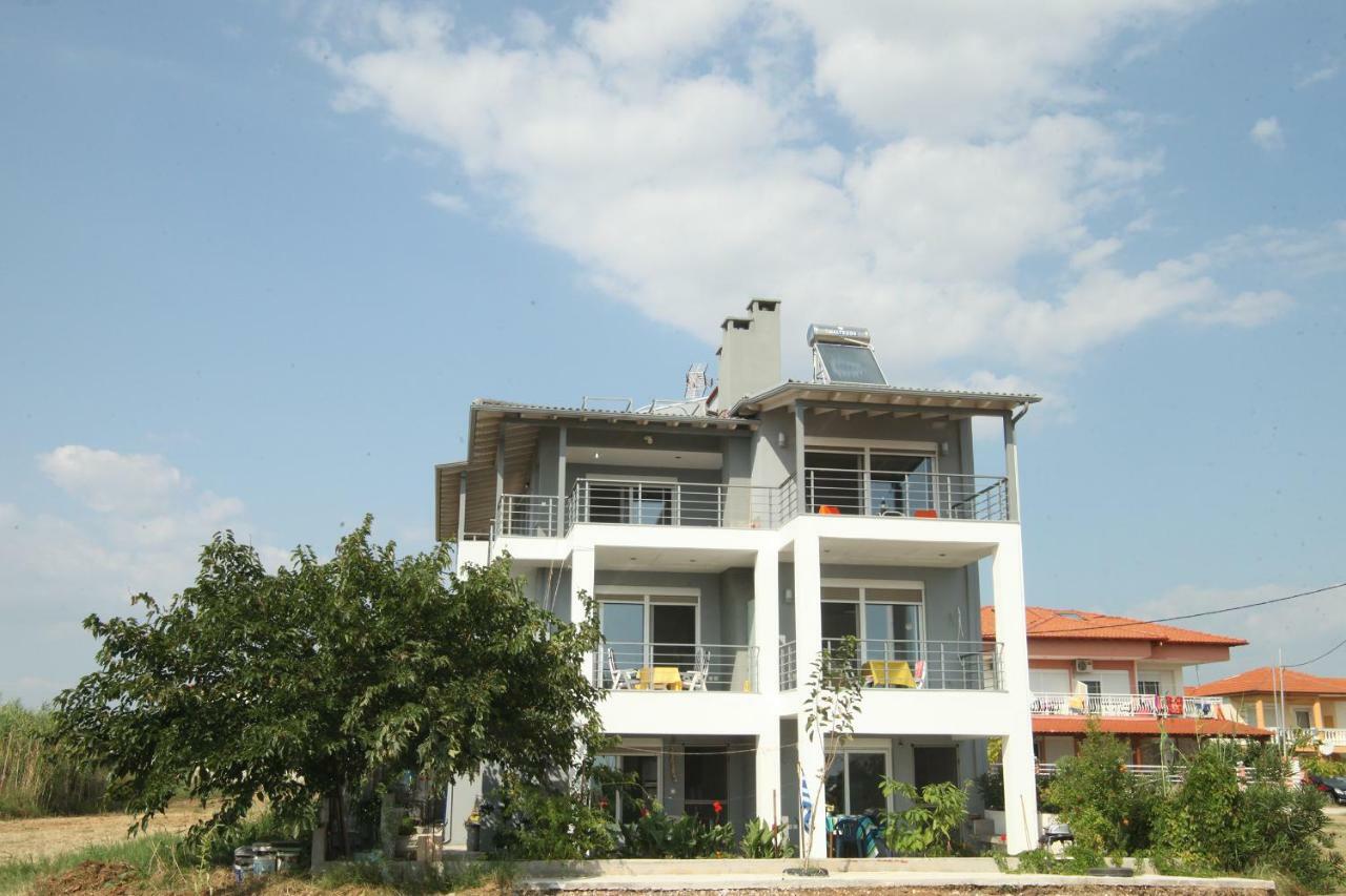 See To Sea Apartments Paralia Dionysiou Esterno foto