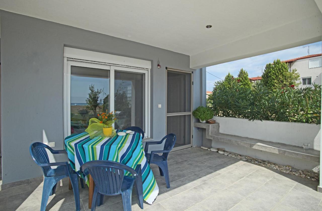 See To Sea Apartments Paralia Dionysiou Esterno foto