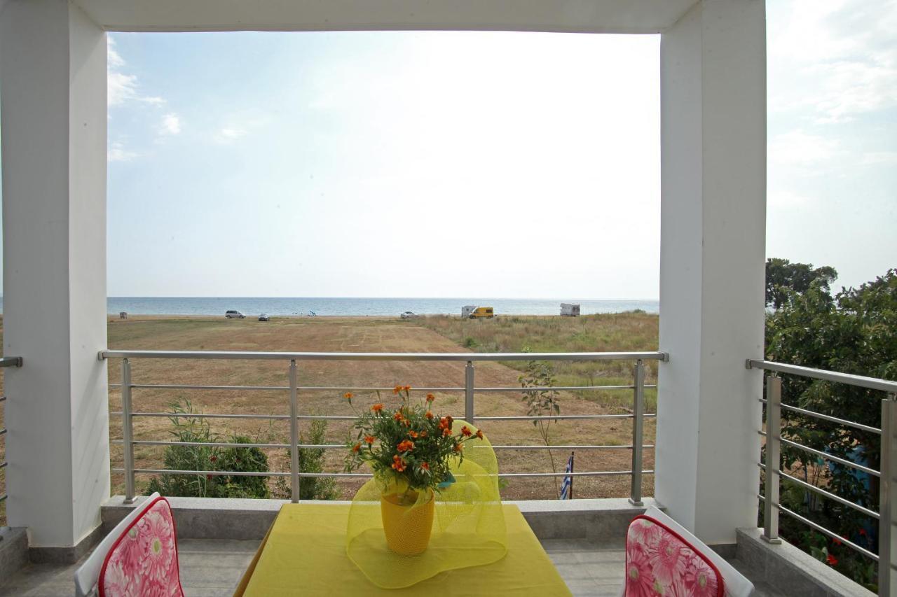 See To Sea Apartments Paralia Dionysiou Esterno foto